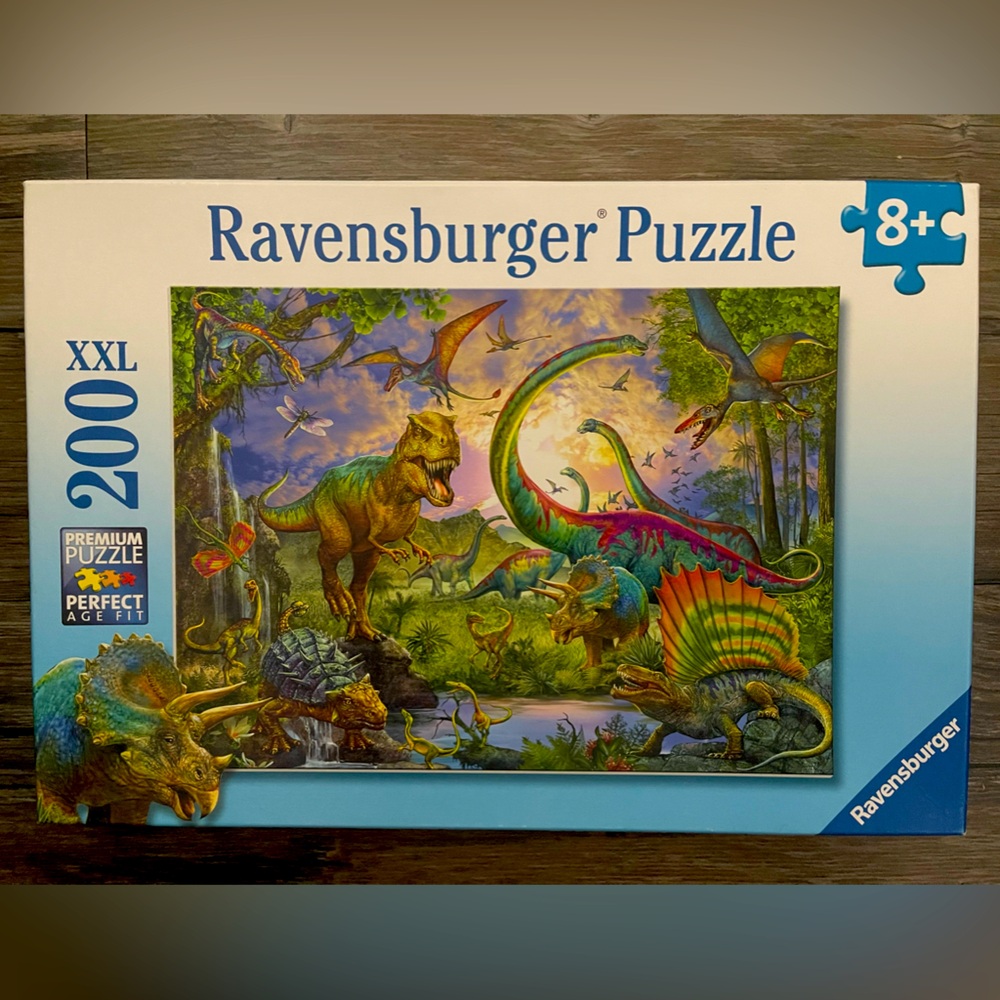 Ravensburger Realm of the Giants Jigsaw Puzzle - 200 Unique Pieces 🧩